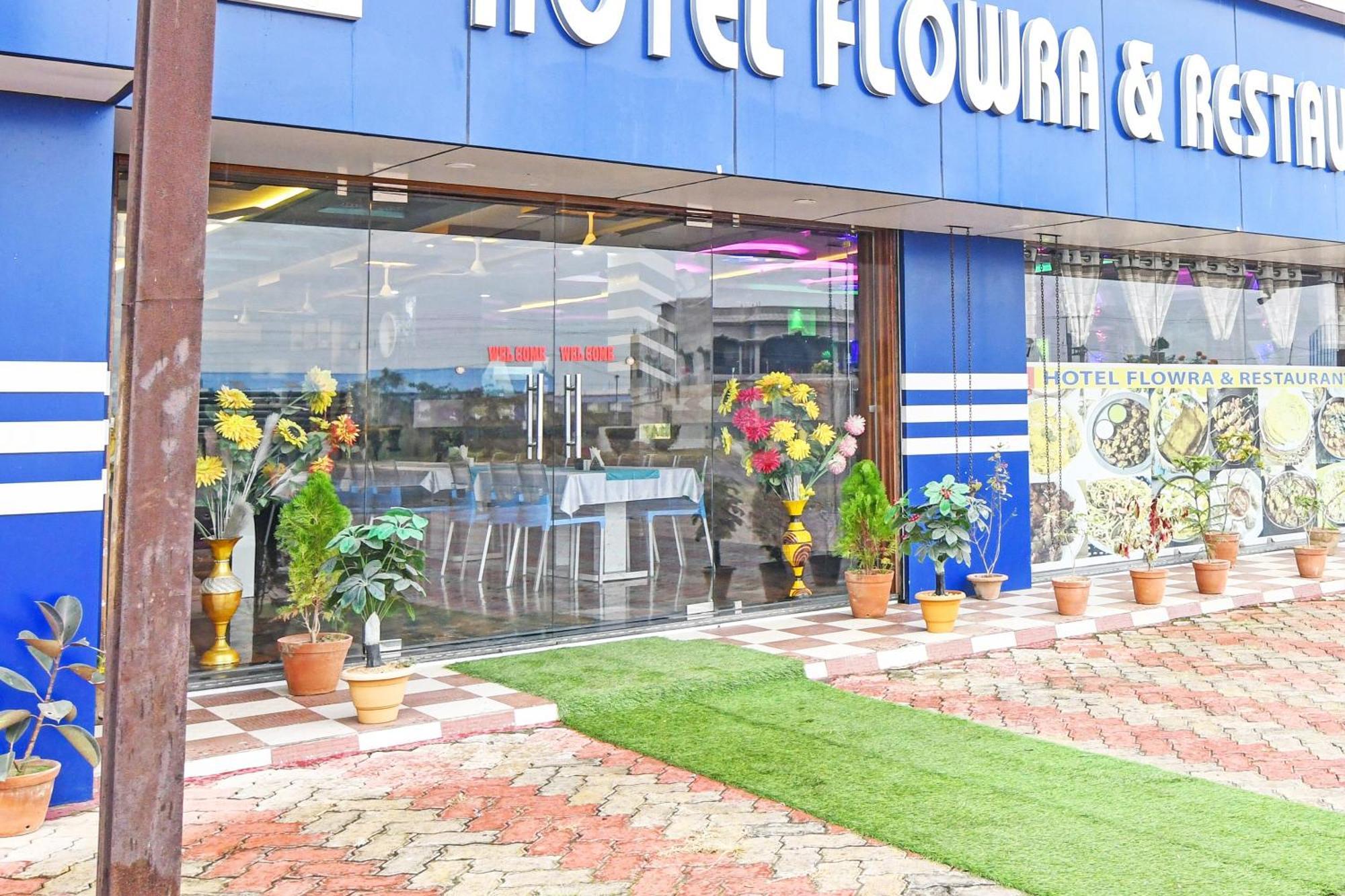 Hotel O Flowra Jangipur Exterior foto